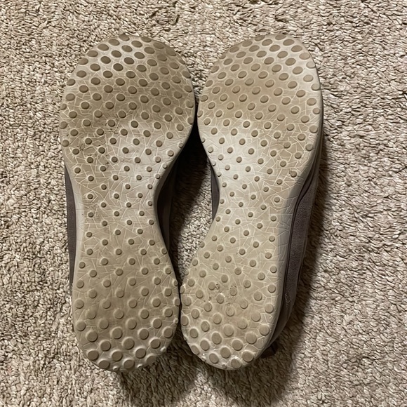 Sketchers Boat Shoes, size 10 - Picture 3 of 6